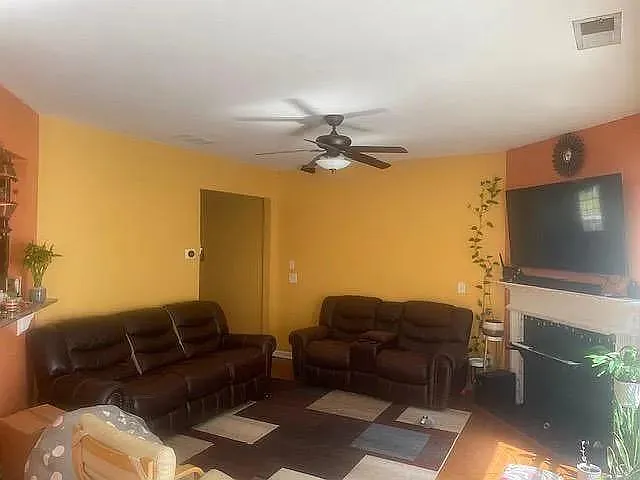 3 bed, 2.5 bath, 1748 sqft, $2,600 — Photo 4