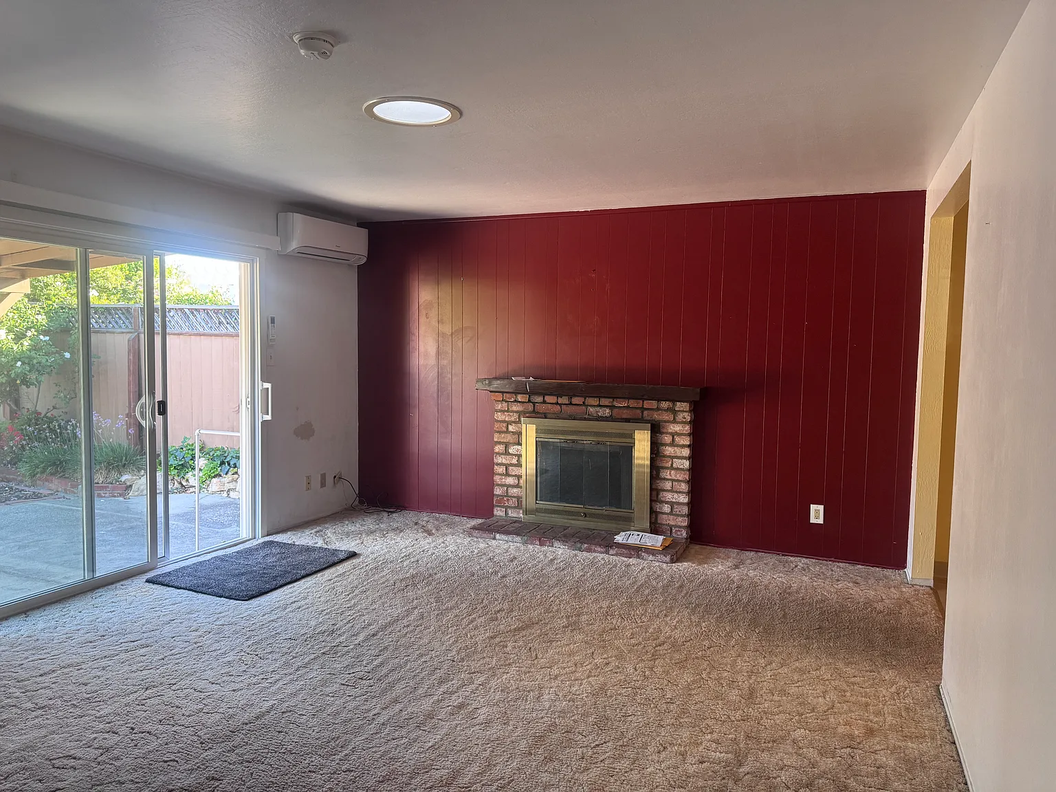 3 bed, 1248 sqft, $4,200 — Photo 4