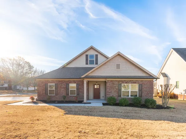 104 Quartz Dr, Chickamauga, GA 30707