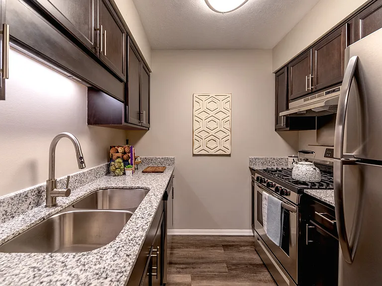 Kitchen at Woodbridge Bloomington