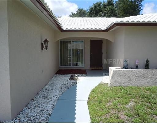 3rd image of 903 E Shannon Ct
