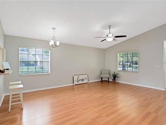 5th image of 1673 Tremont Ln
