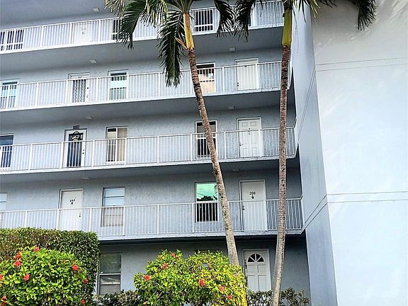 4th image of 1402 NW 80th Avenue #208