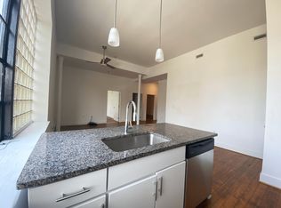 326 EAST, Richmond, VA 23219