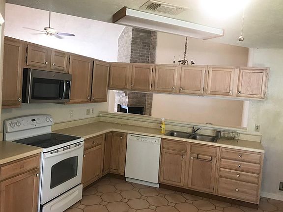 4th image of 16727 Colony Bend Dr