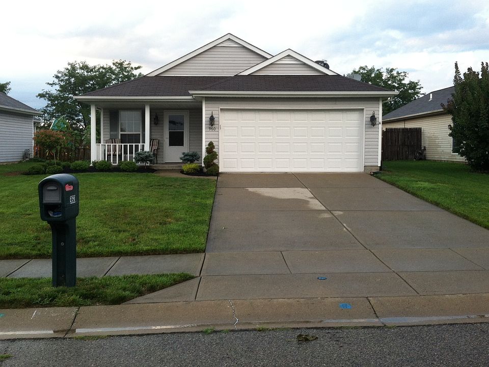 1st image of 960 Hathaway Dr