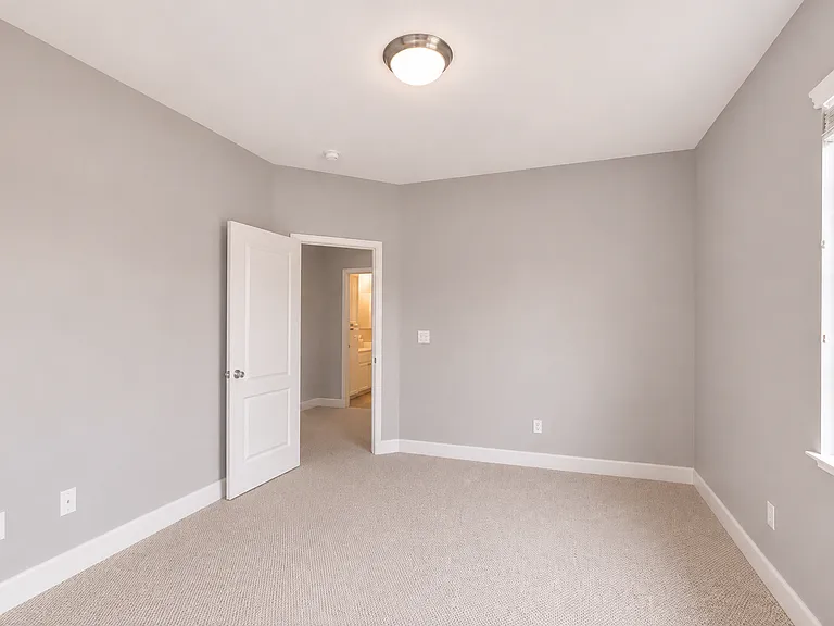 1867 Silk Wood Ln — Photo 33