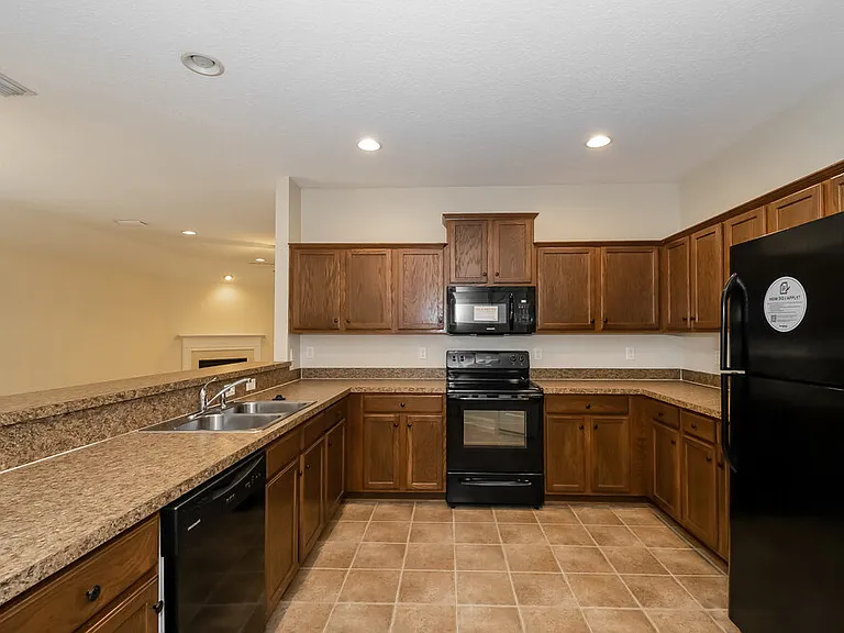 12100 Hayden Lakes Cir — Photo 7
