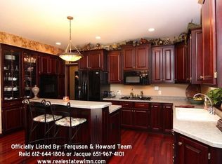 934 Carter Cir, Hudson, WI 54016