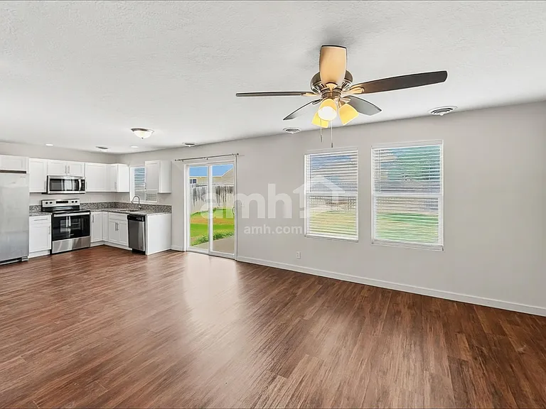 19735 Susquehanna Way — Photo 6