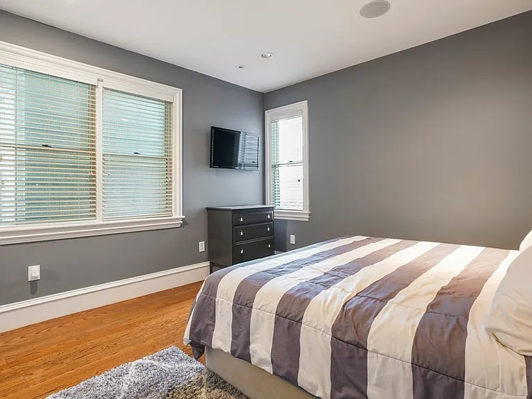 15 Howell St #1 — Photo 10