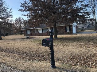 44 Village Cir, Pryor, OK 74361