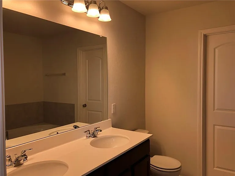 108 Yellowbark St — Photo 15