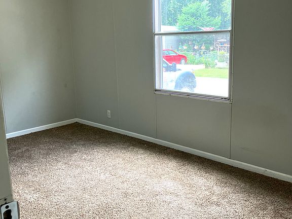2nd image of 3323 Iowa St #160