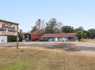 664 Woodville Hwy, Crawfordville, FL 32327