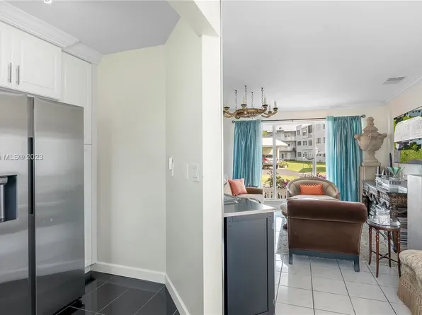 3211 Abbott Ln #111, Hollywood, FL 33021