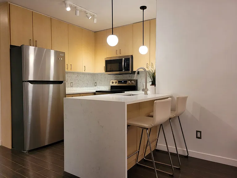 819 Hamilton St #314 — Photo 3