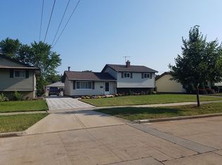 13942 Havendale Dr, Brookpark, OH