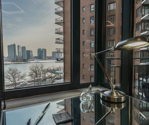 3rd image of 60 Sutton Pl S #6EN