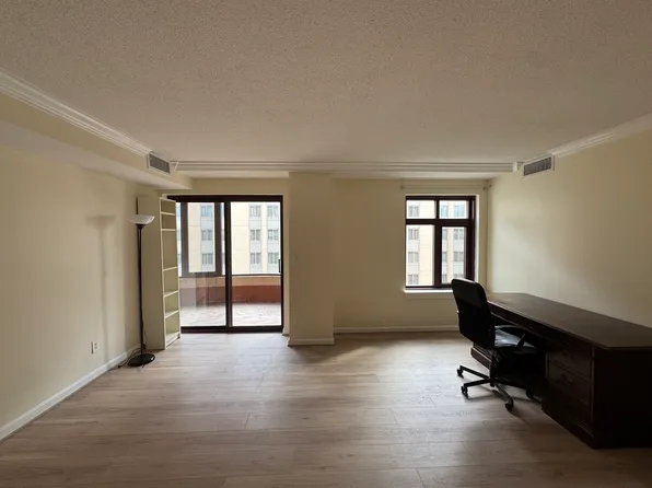 2400 Clarendon Blvd APT 706, Arlington, VA 22201