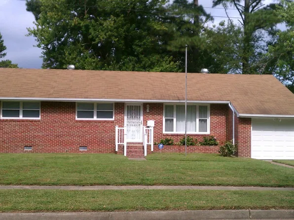 2910 Heutte Dr, Norfolk, VA 23518