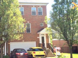 6875 Rolling Creek Way, Alexandria, VA 22315
