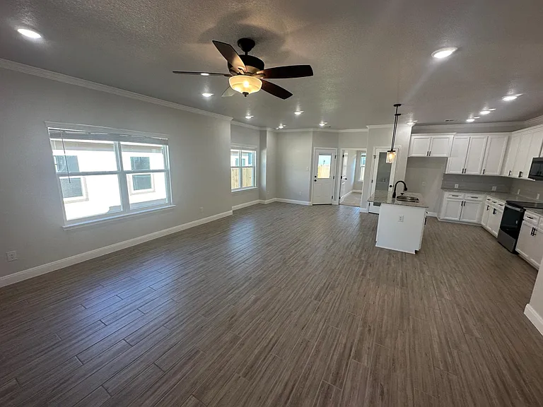 1502 Fiddle Wood Way — Photo 2