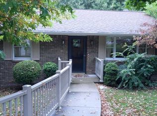 9 Christine Ln, Charleroi, PA 15022