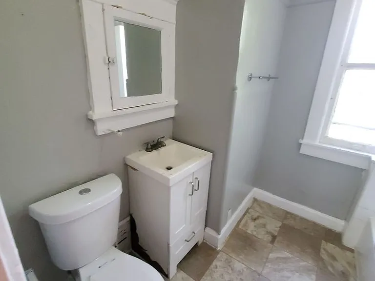 1326 W. Burleigh St. (Duplex) — Photo 9