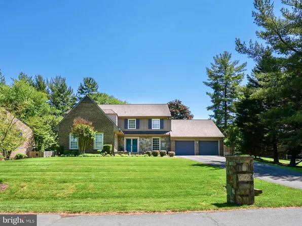 7556 Pepperell Dr, Bethesda, MD 20817