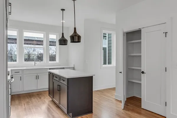 4910 Delaware Ave #C — Photo 6