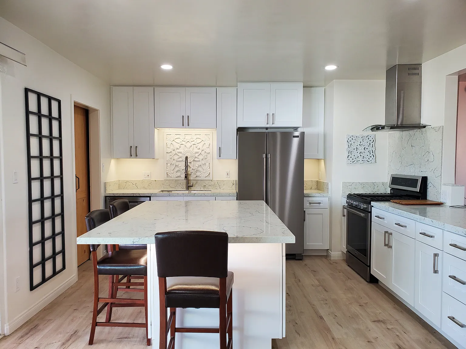 1214 Manchester Street — Photo 2