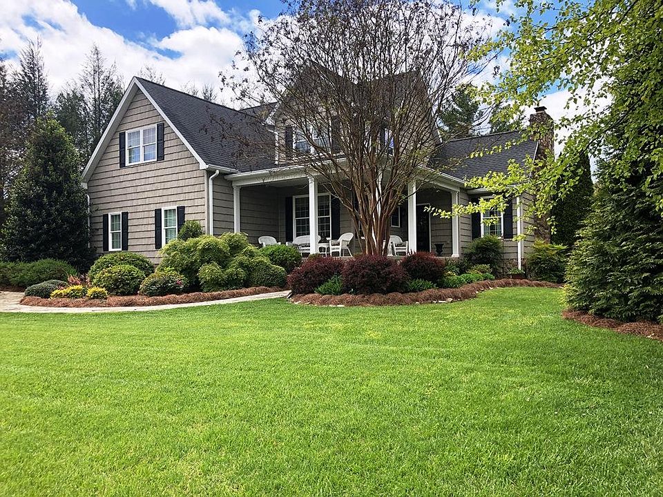 1st image of 120 Big Oak Dr