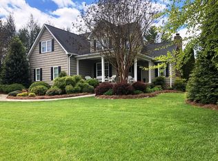 120 Big Oak Dr, Butler, TN 37640