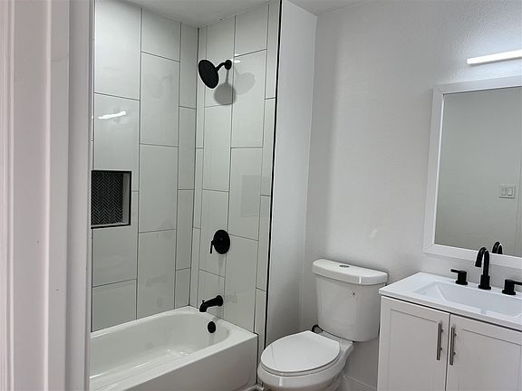 3rd image of 4180 W 4th St