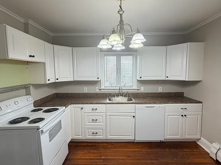 1634 Ella T Grasso Blvd — Photo 4