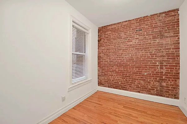 Rented by LJ Sloane Management | media 14