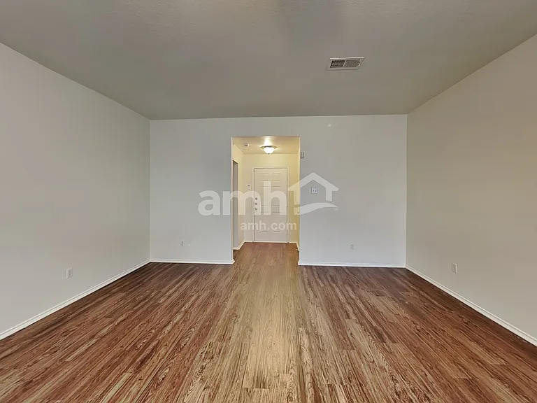 1417 Indian Wells Trl — Photo 6