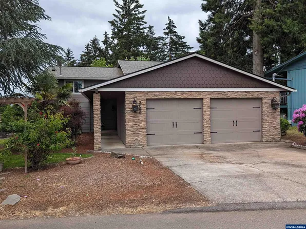 2060 Crozer St NW, Salem, OR 97304