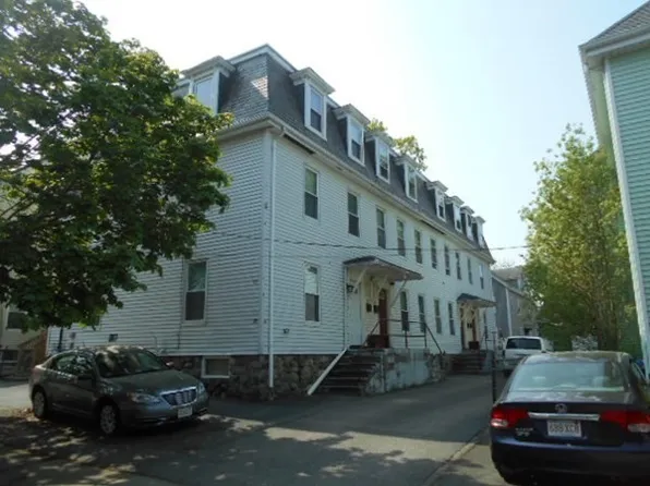 81 Alder St, Waltham, MA 02453
