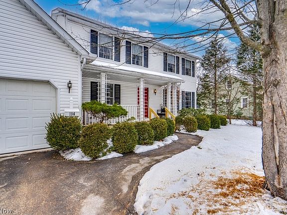 3rd image of 136 Taylor Rd