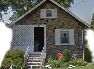 129 Emerson Ave, Farrell, PA 16121