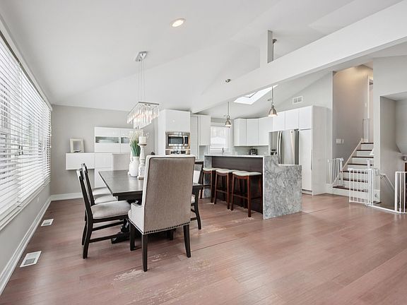 3rd image of 7525 170th St