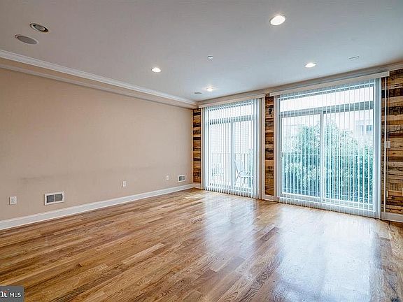 3rd image of 725 N 20th St #A