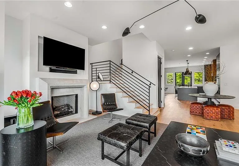 661 Auburn Ave NE #16 — Photo 10