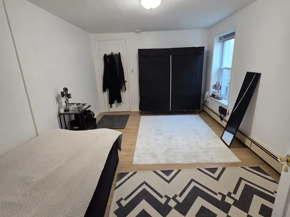 132 Ontario Ave Floor 1, Staten Island, NY 10301