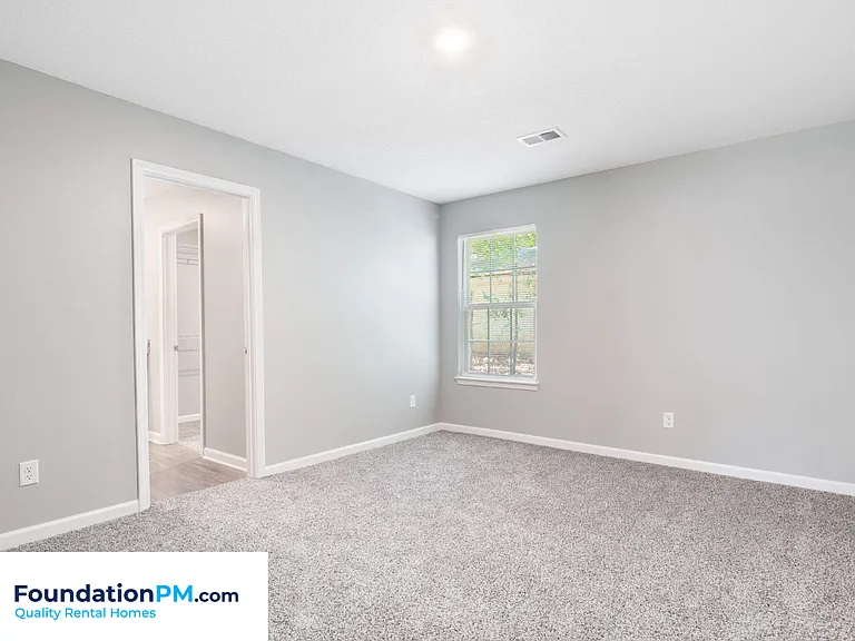 3985 Willowview Ave — Photo 10
