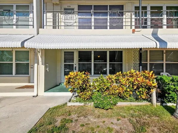 4153 58th St N APT 149S, Kenneth City, FL 33709
