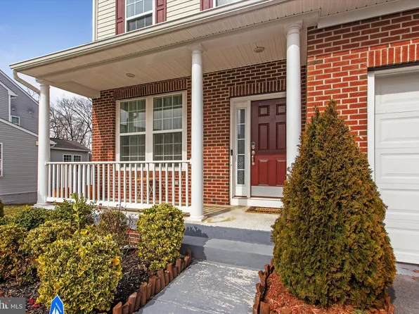 130 Strathmore Way W, Martinsburg, WV 25403