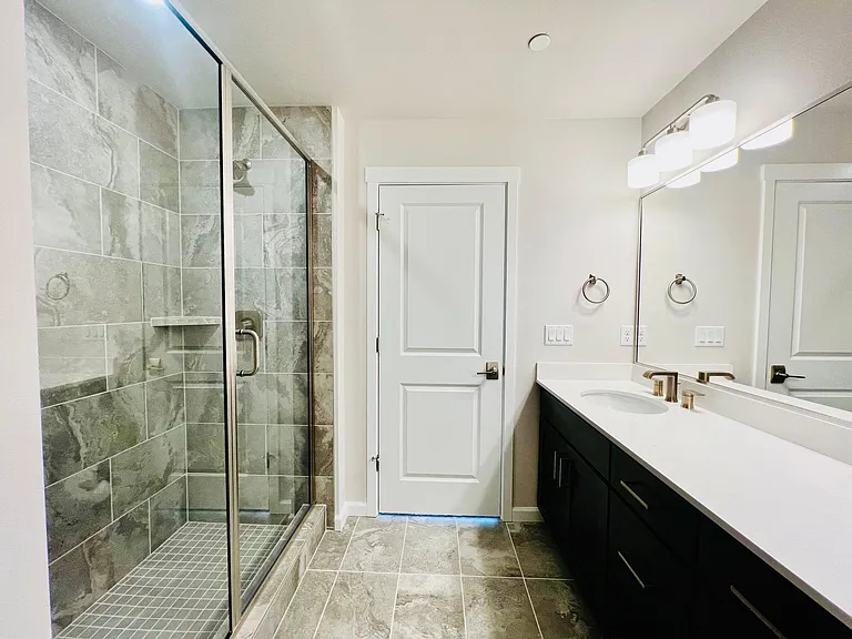19282 NE 69th Cir #101 — Photo 15